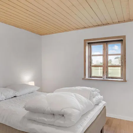 Ferienhaus 3 Bedroom Stunning In