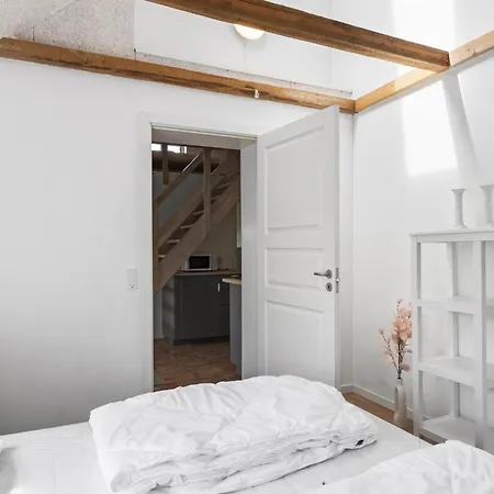 3 Bedroom Stunning In *