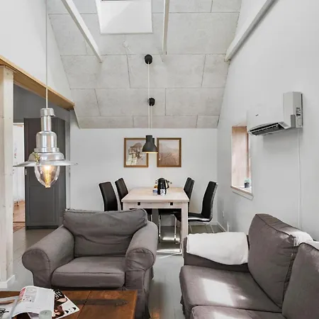 3 Bedroom Stunning In *