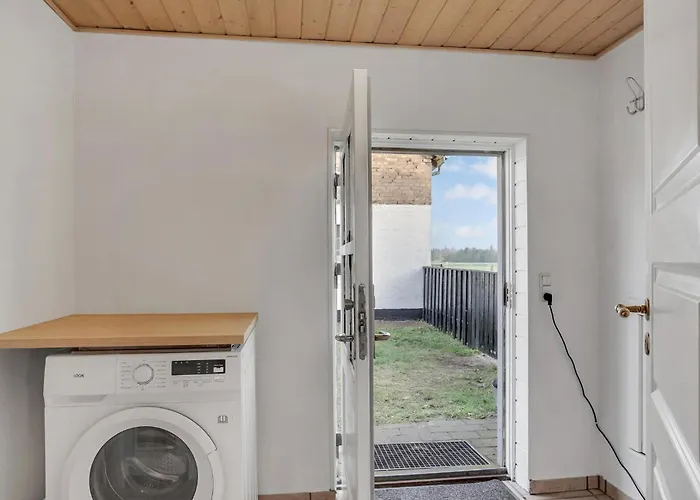 3 Bedroom Stunning In Pandrup